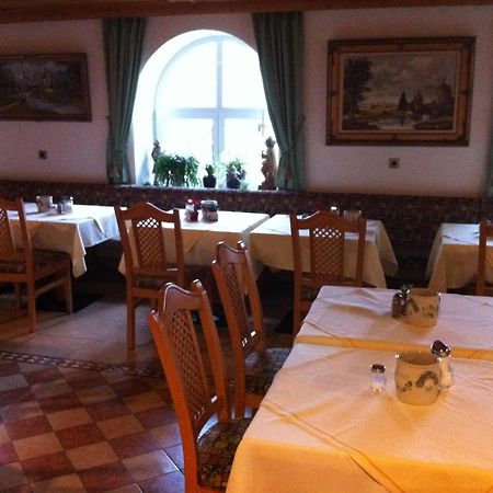 Hotel Preishof كيرشهام المظهر الخارجي الصورة