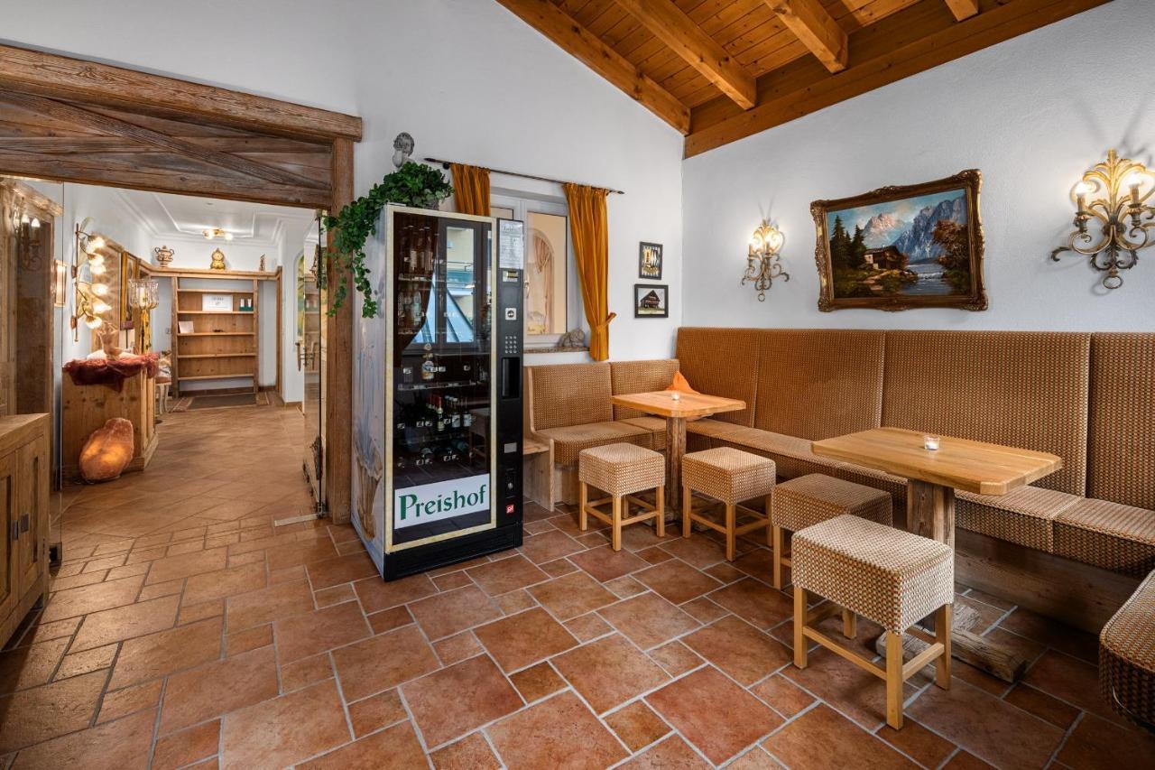 Hotel Preishof كيرشهام المظهر الخارجي الصورة